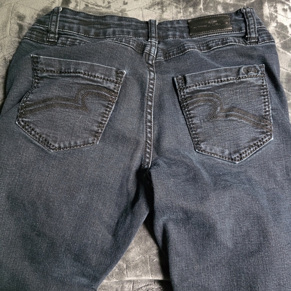 Womans High Rise Straight LEG Jeans - Black - Picture 6 of 7